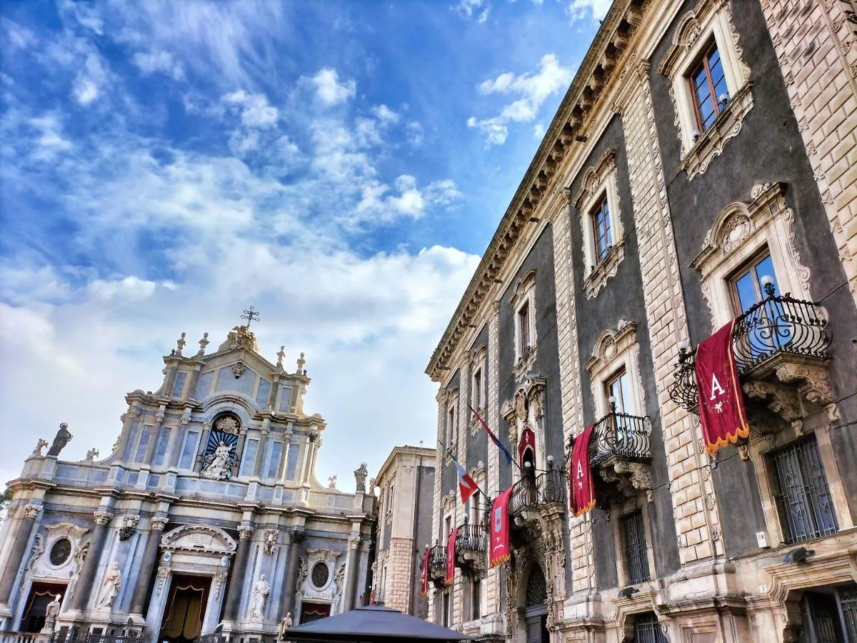 Theatron Houses CTA 0*,